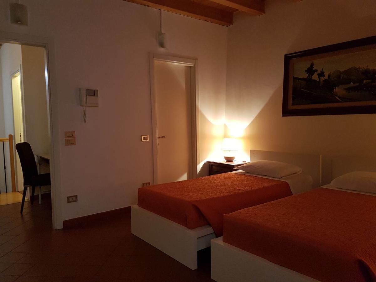 Domus Nova Residenza Il B&B Мантова Екстериор снимка