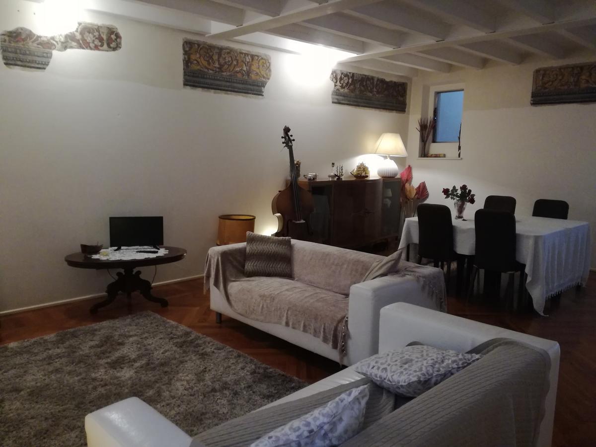 Domus Nova Residenza Il B&B Мантова Екстериор снимка