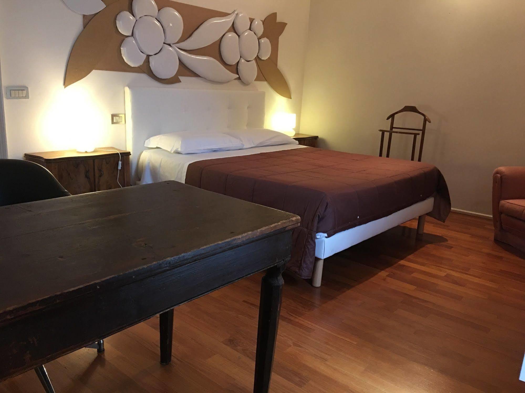 Domus Nova Residenza Il B&B Мантова Екстериор снимка